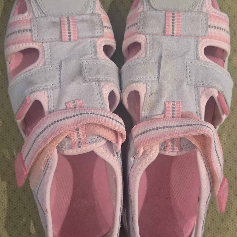 Waterproof sandals, Pediped, size 33( size 1.5-2 US)